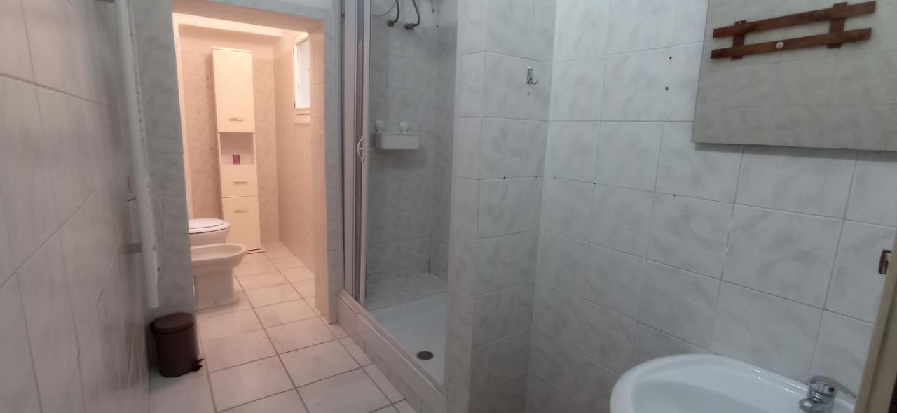 Onlyrooms III - Piazza Jenne Cagliari Ngoại thất bức ảnh