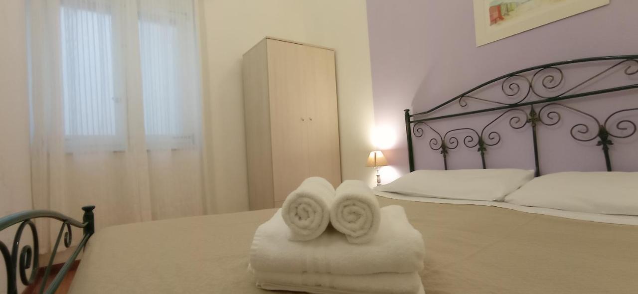 Onlyrooms III - Piazza Jenne Cagliari Ngoại thất bức ảnh