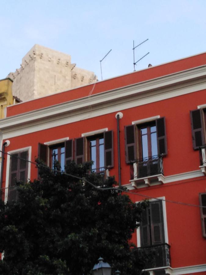 Onlyrooms III - Piazza Jenne Cagliari Ngoại thất bức ảnh